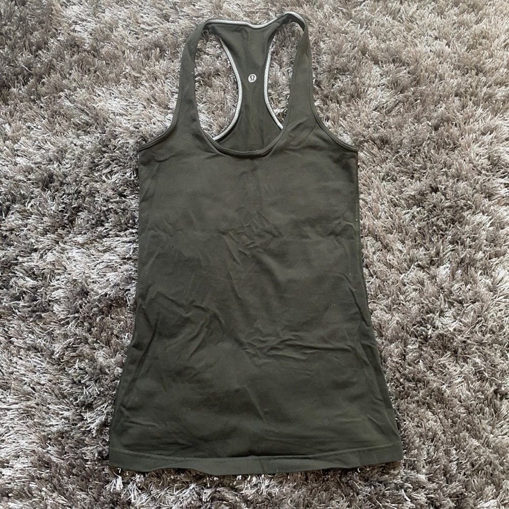 Lululemon Razorback tank